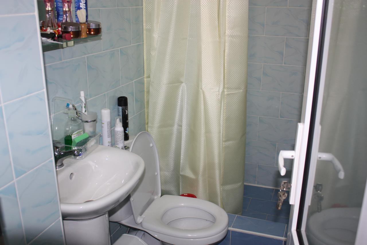 Viktoria Hotel Pizunda Bagian luar foto