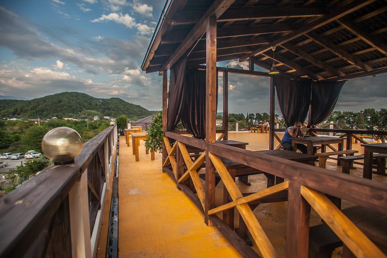 Viktoria Hotel Pizunda Bagian luar foto
