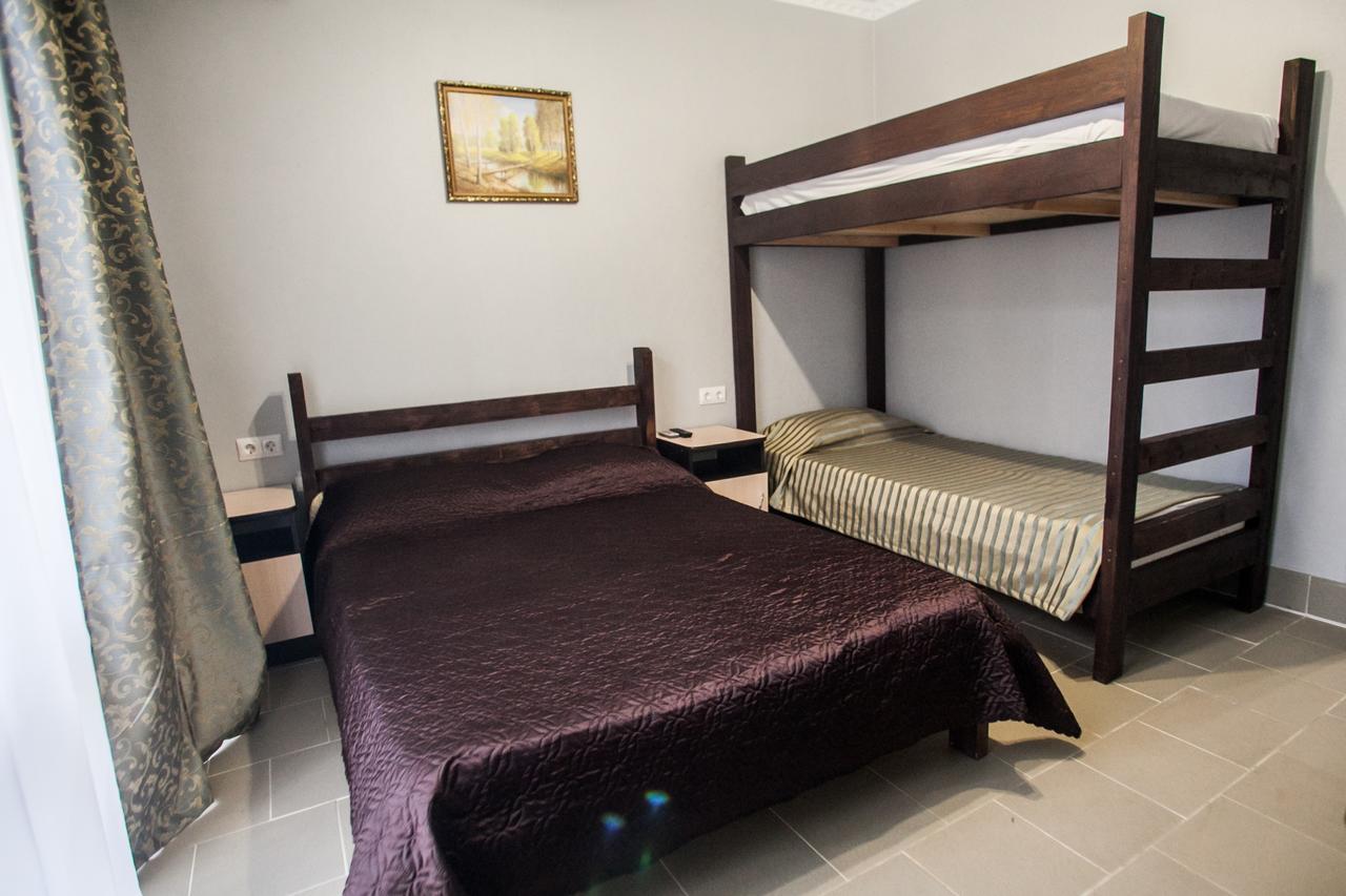 Viktoria Hotel Pizunda Bagian luar foto